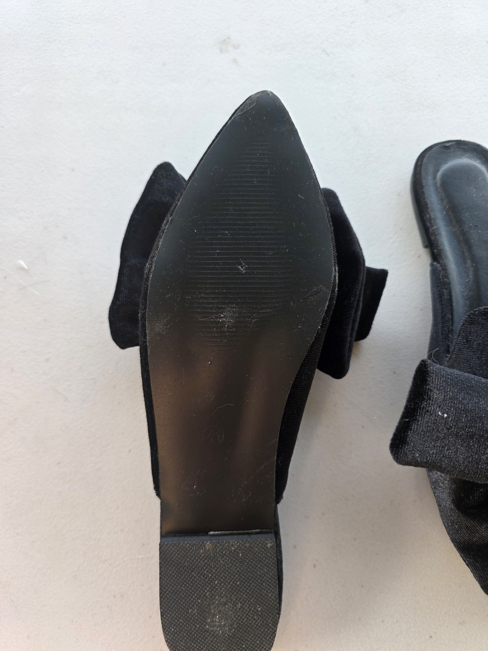 Black Velvet Bow Pointed-Toe Mule - Women - Picture 4 of 6